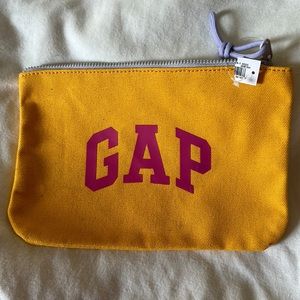 GAP new with tags medium size canvas makeup bag with tags